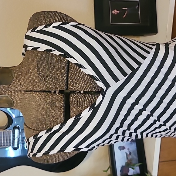 Long maxi dress - Picture 2 of 6